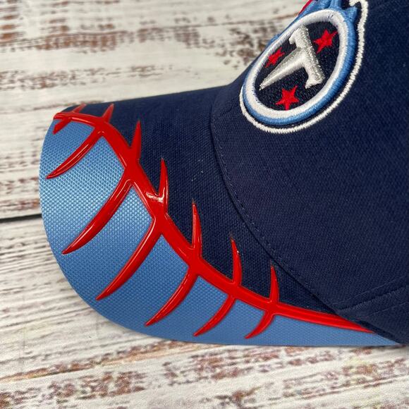 Tennessee Titans NFL Reebok Pro Line Strapback Deadstock Hat - Picture 4 of 8